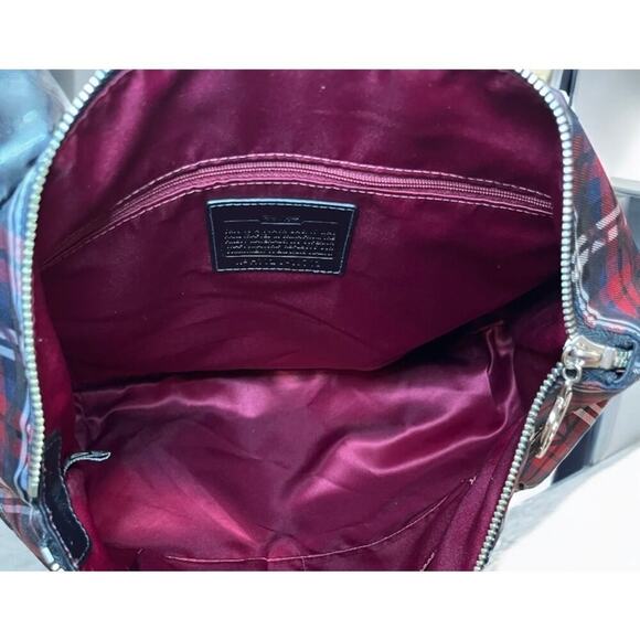 Coach 18713 Poppy Signature Tartan Glam Tote & Matching Wristlet - Picture 6 of 12